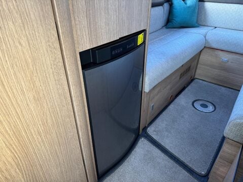 Auto-Trail V-Line 635 35 C/C MULTIJET II 21