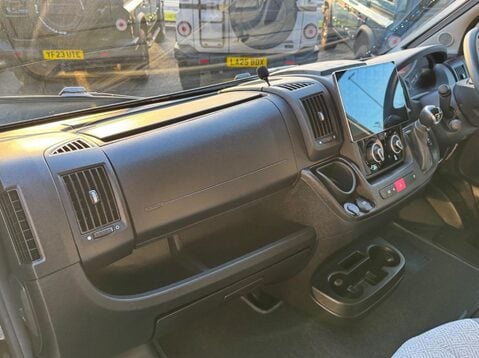 Auto-Trail V-Line 635 35 C/C MULTIJET II 60