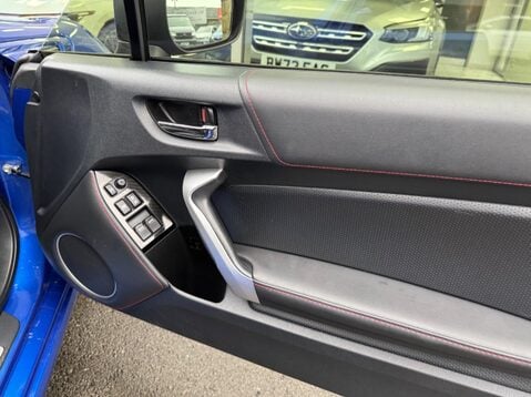 Subaru BRZ SE LUX 20