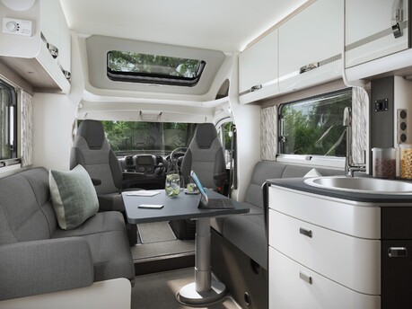 2025 Swift Escape 5