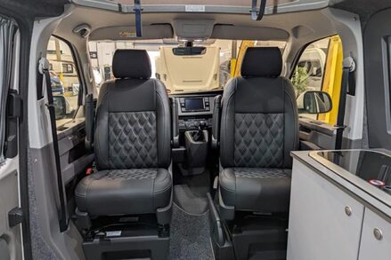 Volkswagen Transporter 2024 Bespoke VW Highline 150hp Manual Candy White 10