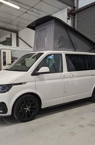 Volkswagen Transporter 2024 Bespoke VW Highline 150hp Manual Candy White 3