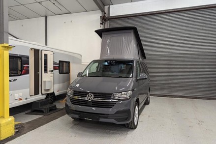 Volkswagen Bespoke VW Camper Highline T28 110 SWB 2024 Bespoke VW Startline T6.1 110hp Manual 3