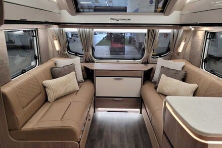 Swift Elegance Grande 845 2025 Swift Elegance Grande 2025 8