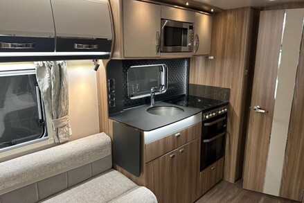 Swift Elegance 2021 Swift Elegance Grande 850 12