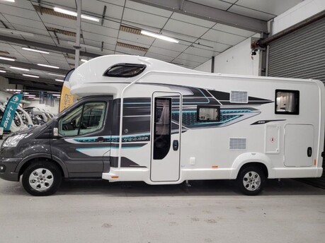 Swift Voyager 485 Swift Voyager 485 Automatic 2