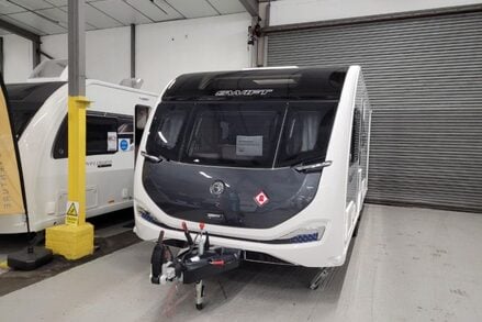 Swift Challenger Grande Swift Challenger 580 Grande Exclusive 3