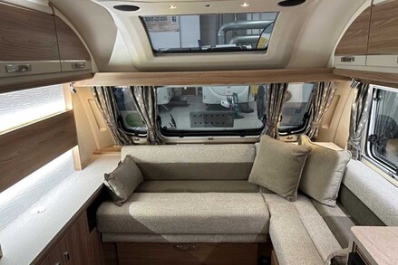Swift Challenger X 2022 Swift Challenger X 860 2