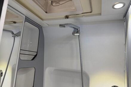 Pilote V600G 2023 Pilote V600G Premium Van Manual 21