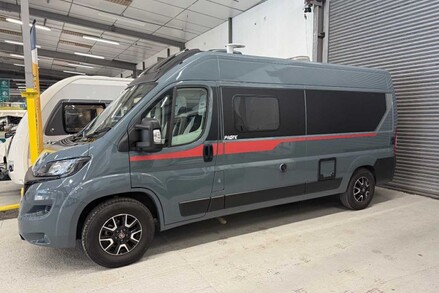 Pilote V600G 2023 Pilote V600G Premium Van Manual 4