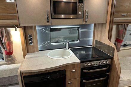 Swift Challenger 565 2018 Swift Challenger 565 11