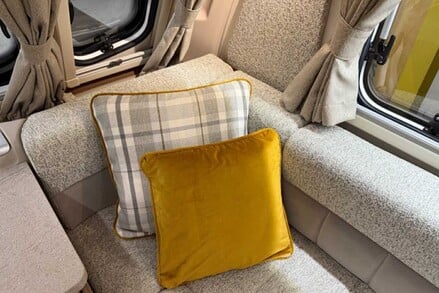 Swift Fairway 12