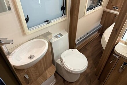 Swift Fairway 18
