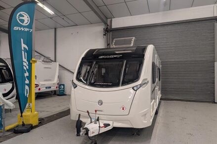 Swift Conqueror 565 2017 Swift Conqueror 565 3