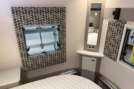 Sterling Eccles 2017 Sterling Eccles 635 14