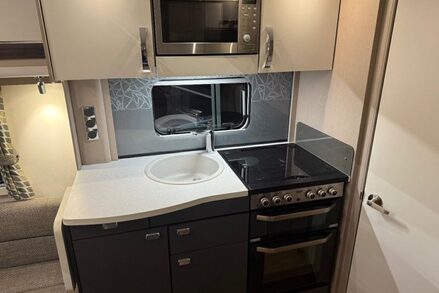 Sterling Eccles 2017 Sterling Eccles 635 8