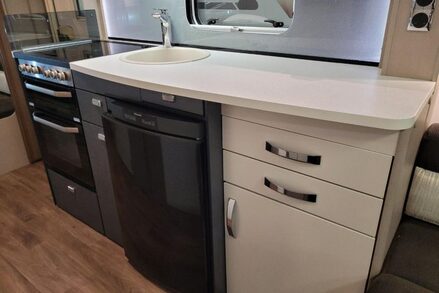 Swift Celebration 635 6 Berth Double Dinette 12