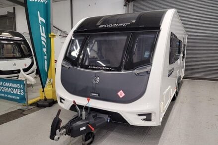 Swift Celebration 635 6 Berth Double Dinette 1