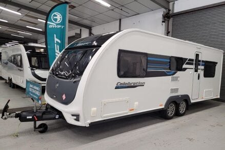 Swift Celebration 635 6 Berth Double Dinette 4