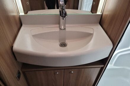 Swift Conqueror 2018 Swift Conqueror 480 15