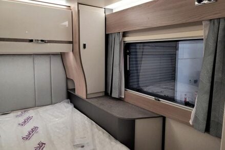Swift Voyager 594 Swift Voyager 594 Auto 26
