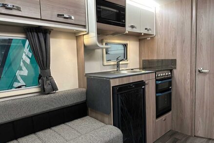 Swift Mayflower 480 2 Berth Delaer Special Alpine 2 Layout 7