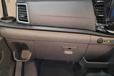 Swift Voyager 4 Berth Motorhome 15