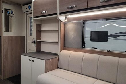 Swift Challenger 480 2 Berth Cravan 12