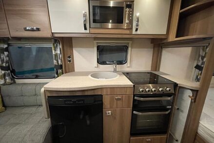 Swift Sprite 2017 Sprite Alpine 4 17