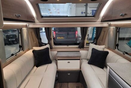 Swift Challenger 580 NEW Swift Challenger 580 7