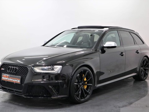 Audi RS4 4.2 FSI V8 S Tronic quattro 5dr 3