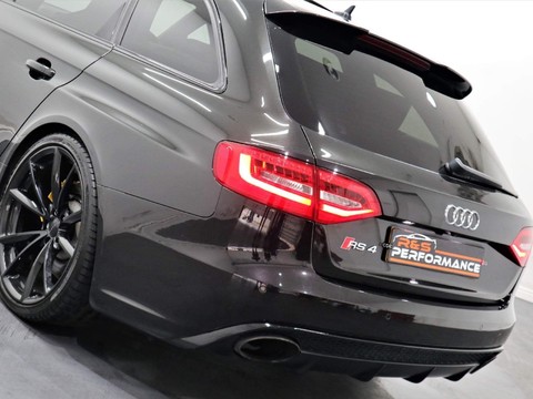 Audi RS4 4.2 FSI V8 S Tronic quattro 5dr 66