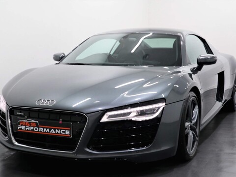 Audi R8 4.2 FSI V8 S Tronic quattro 2dr 72