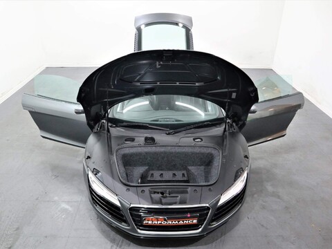 Audi R8 4.2 FSI V8 S Tronic quattro 2dr 78