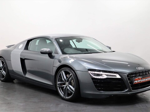 Audi R8 4.2 FSI V8 S Tronic quattro 2dr 1