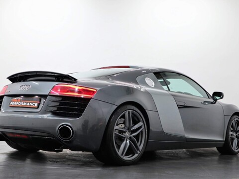 Audi R8 4.2 FSI V8 S Tronic quattro 2dr 49