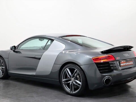 Audi R8 4.2 FSI V8 S Tronic quattro 2dr 2