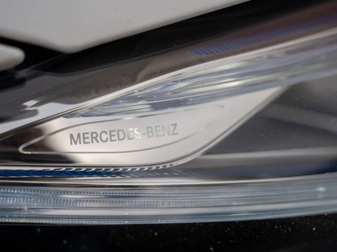Mercedes-Benz E Class E 220 D AMG LINE PREMIUM PLUS 70