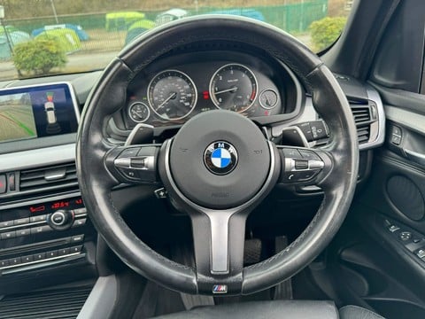 BMW X5 M50D 26