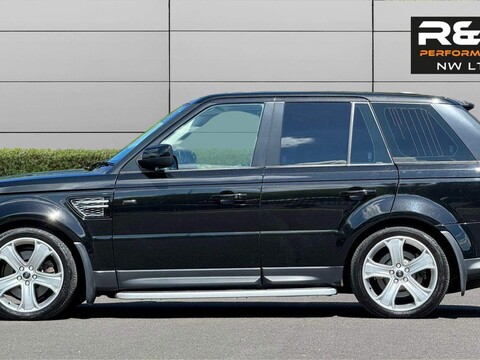 Land Rover Range Rover Sport 3.0 SD V6 HSE Black Auto 4WD Euro 5 5dr 8