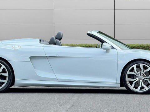 Audi R8 5.2 FSI V10 Spyder R Tronic quattro Euro 4 2dr 13