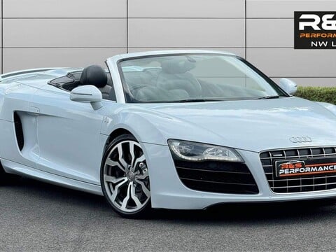 Audi R8 5.2 FSI V10 Spyder R Tronic quattro Euro 4 2dr 1