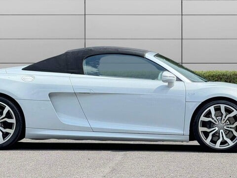 Audi R8 5.2 FSI V10 Spyder R Tronic quattro Euro 4 2dr 15