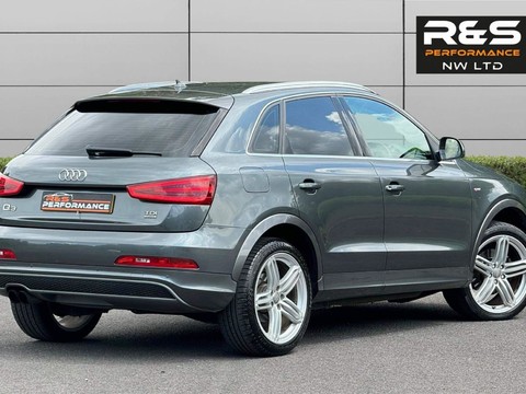 Audi Q3 2.0 TDI S line S Tronic quattro Euro 5 (s/s) 5dr 4