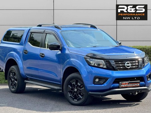 Nissan Navara 2.3 dCi N-Guard Auto 4WD Euro 6 4dr 1