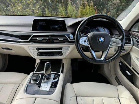 BMW 7 Series 3.0 740d M Sport Auto xDrive Euro 6 (s/s) 4dr 23