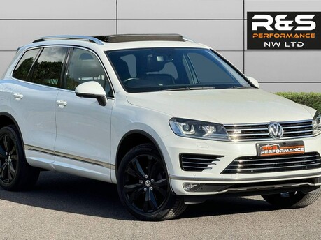 Volkswagen Touareg 3.0 TDI V6 BlueMotion Tech R-Line Tiptronic 4WD Euro 6 (s/s) 5dr