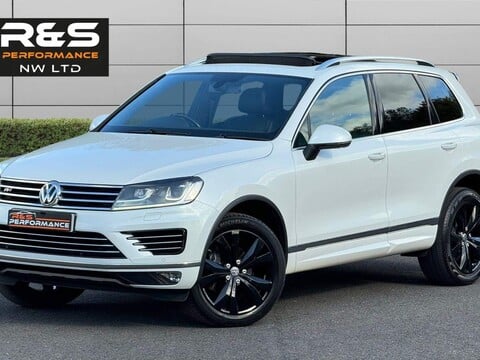 Volkswagen Touareg 3.0 TDI V6 BlueMotion Tech R-Line Tiptronic 4WD Euro 6 (s/s) 5dr 3