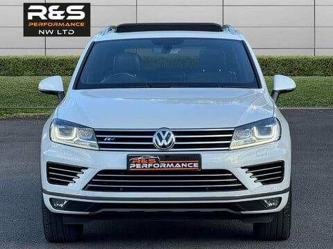 Volkswagen Touareg 3.0 TDI V6 BlueMotion Tech R-Line Tiptronic 4WD Euro 6 (s/s) 5dr 5