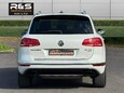 Volkswagen Touareg 3.0 TDI V6 BlueMotion Tech R-Line Tiptronic 4WD Euro 6 (s/s) 5dr 6